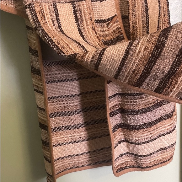 1970s vintage cape coat Striped Brown and Cream Women's Cape - Picture 4 of 10